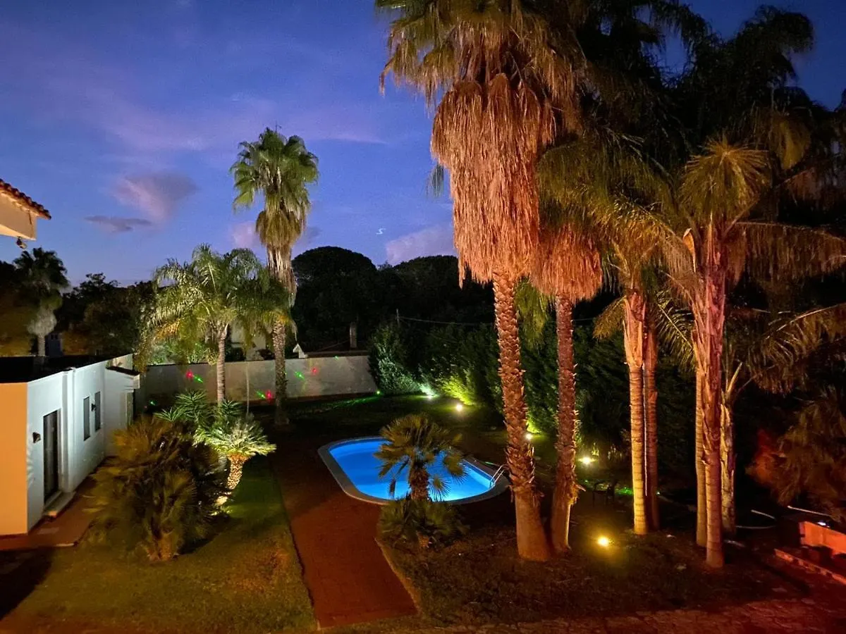לצ'ה B&B A Casa Di Joy לינה וארוחת בוקר